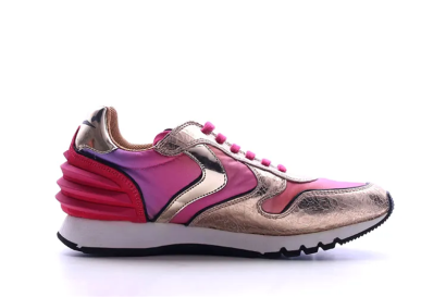 公司進(jìn)口品牌鞋子報(bào)關(guān)的注意事項(xiàng)