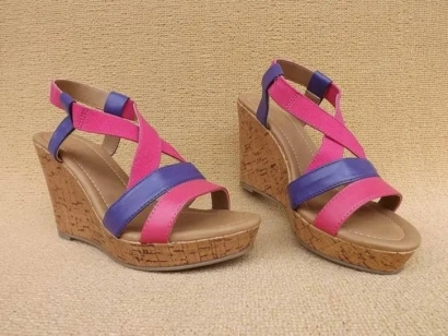 美國編制涼鞋進(jìn)口清關(guān)流程到深圳寶安國際機(jī)場案例